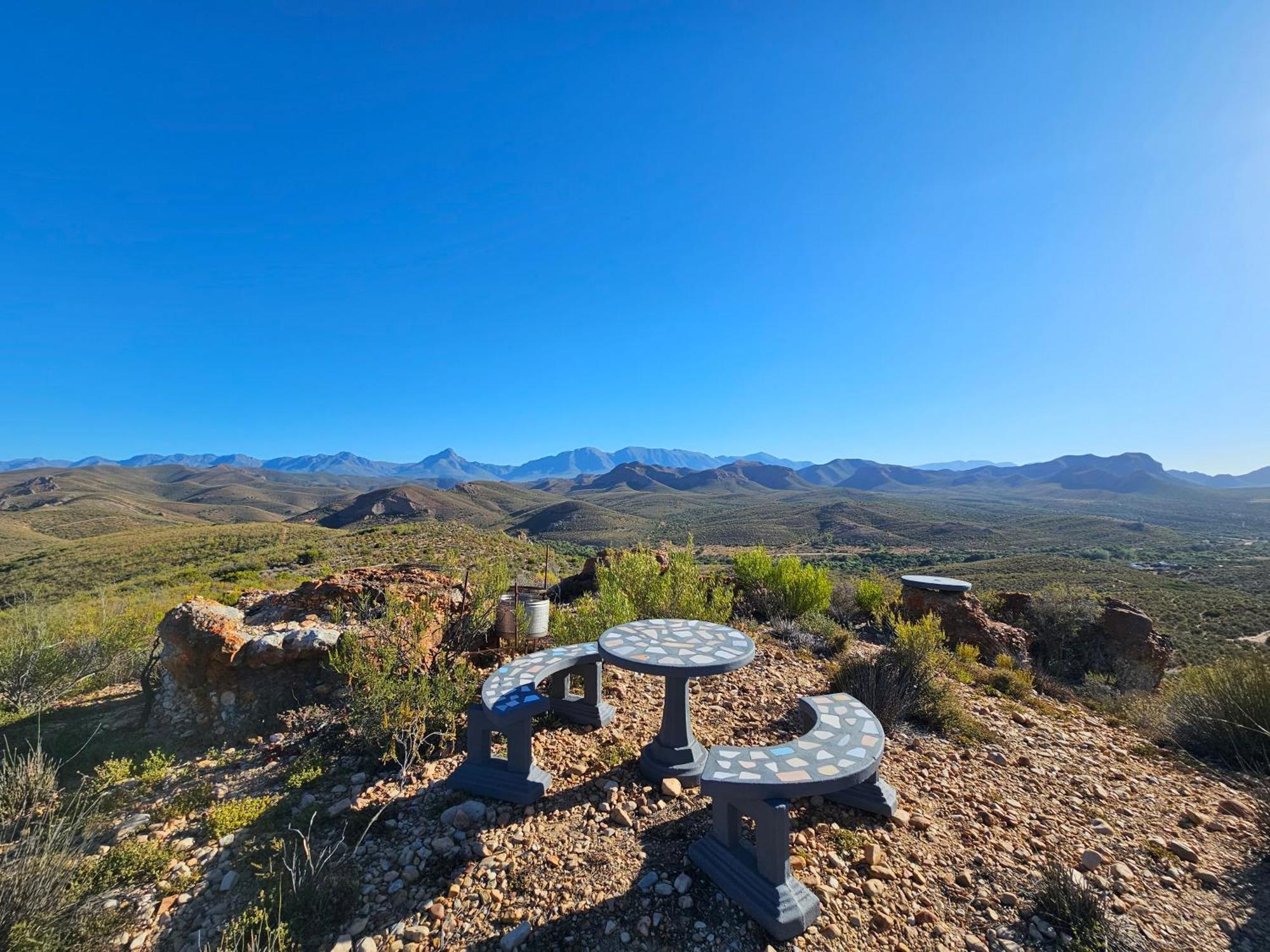 Zwartberg View Mountain Lodge Oudtshoorn Exterior foto